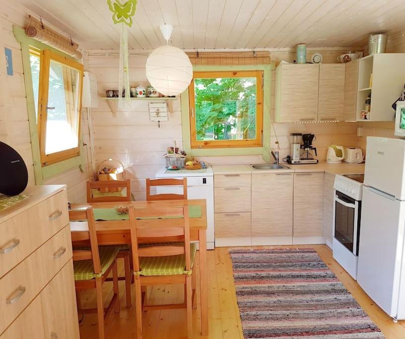 Well-Equipped Summerhouse With Sauna In Vosuアパートメント エクステリア 写真